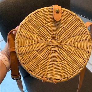 Wicker hand bag